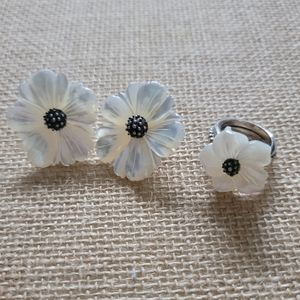 STEPHEN DWECK mother of pearl flower earrings and ring